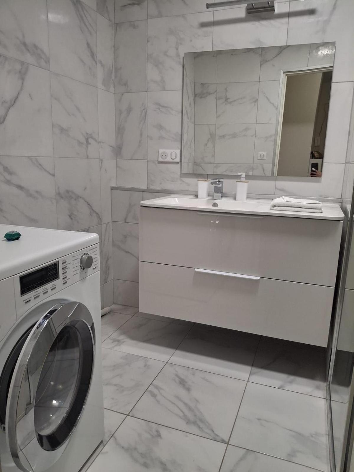 3 Pieces Apartment A Juan-Les-Pins 昂蒂布 外观 照片